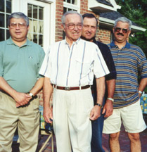 Liner_sons.jpg (32468 bytes)