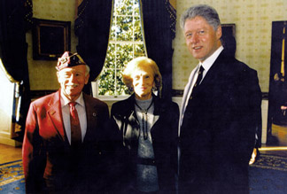 LoevskyLouis_Clinton2.jpg (33654 bytes)