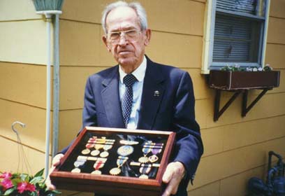 Madlung-medals.JPG (23714 bytes)