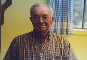 LinerErnest-1999.jpg (26789 bytes)