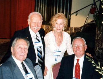 LoevskyLouis_Armstrong.JPG (44836 bytes)